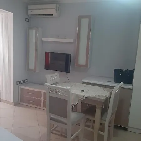 Mini Center Apartment *